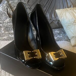 Gucci Black Patent Leather Heels with Gold Buckle